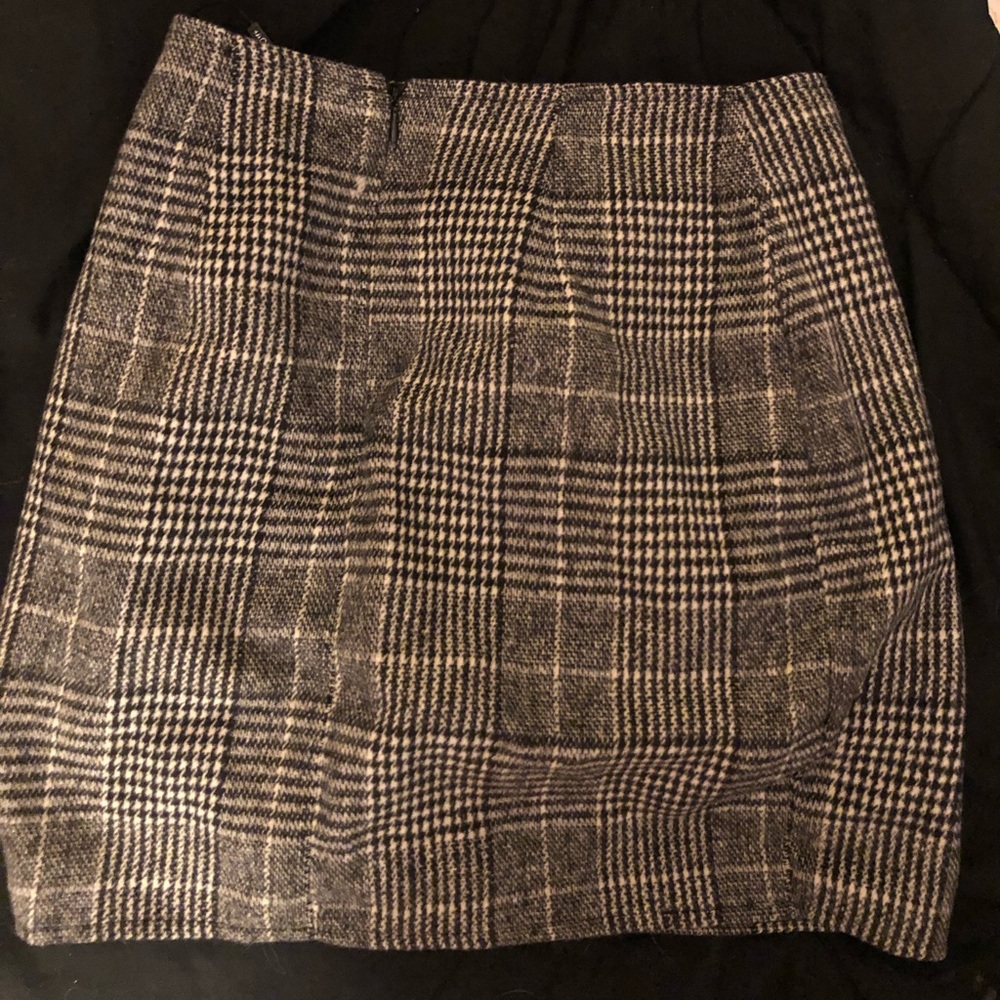 Plaid skirt worn once size S fits an Xs as well